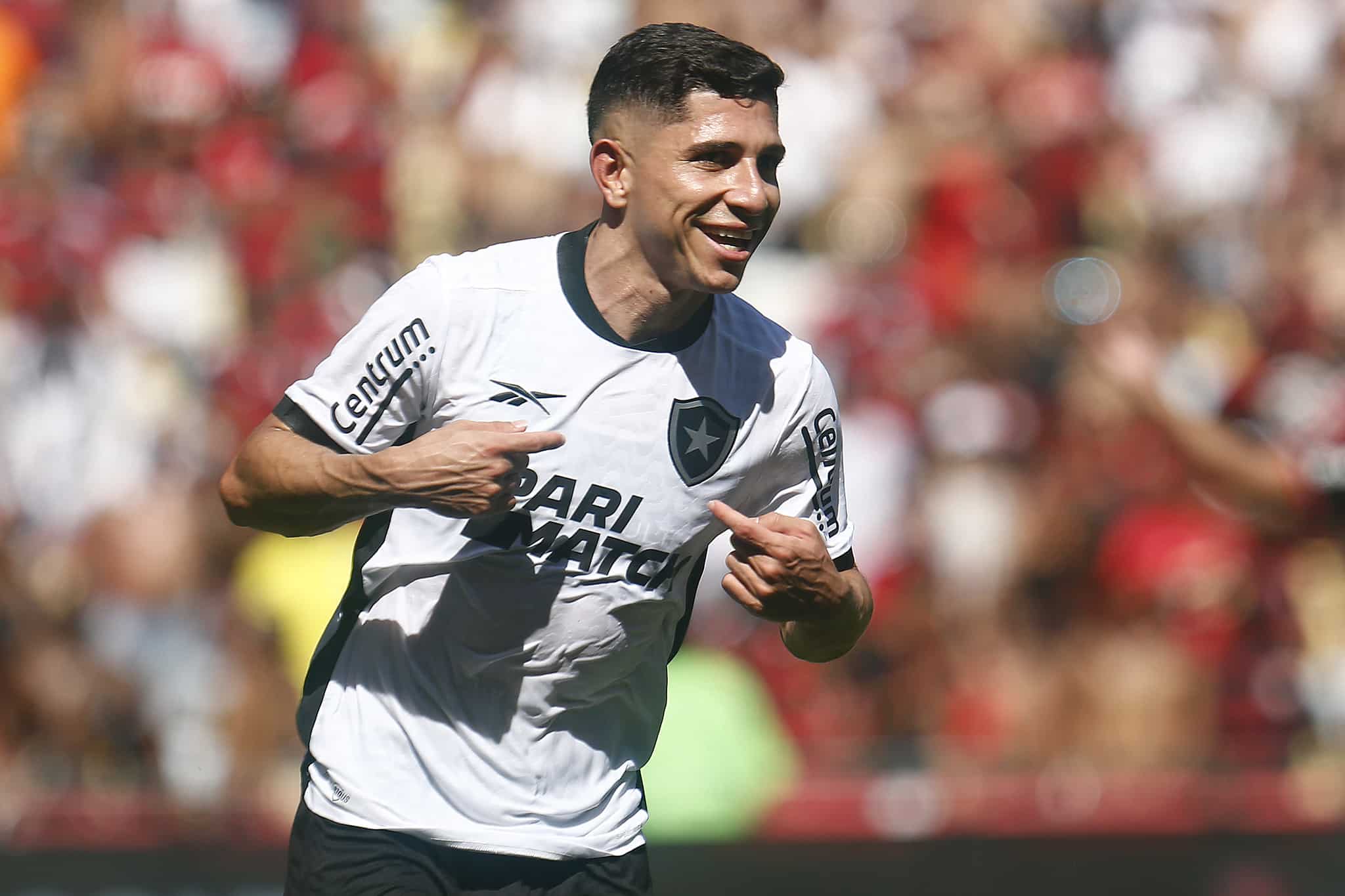 Botafogo é efetivo contra o Flamengo e Artur Jorge passa no avante vasto teste