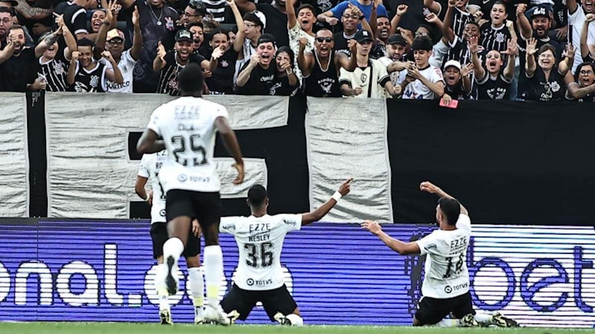 Wesley dá show, e Corinthians vence a primeira no Brasileirão contra o Fluminense