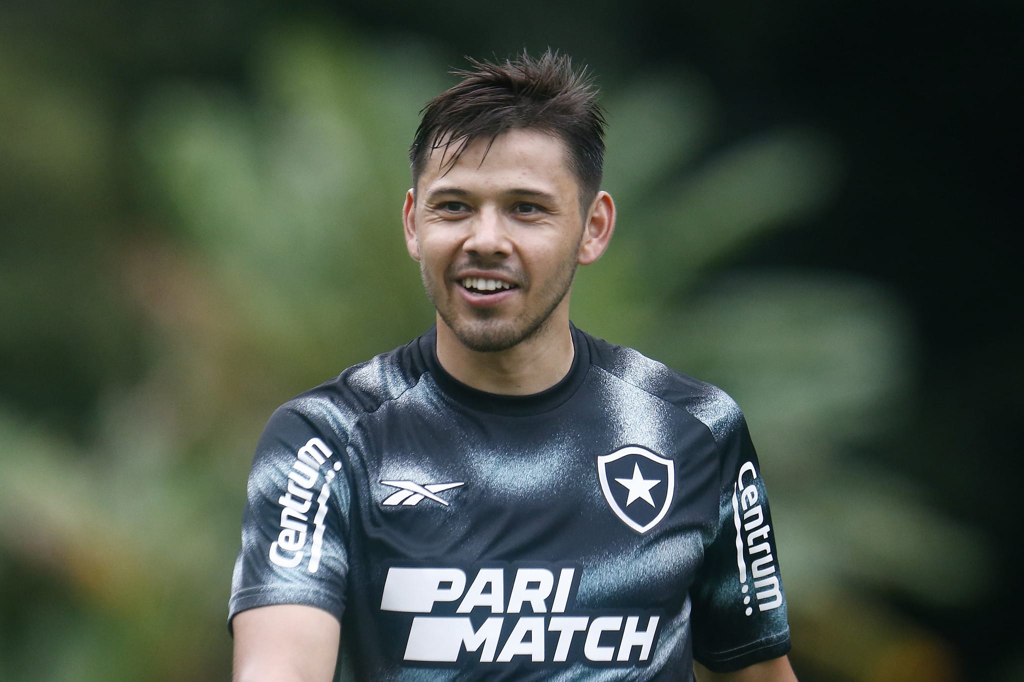 Romero pede transferência no Botafogo e pode constranger diferença tática no time
