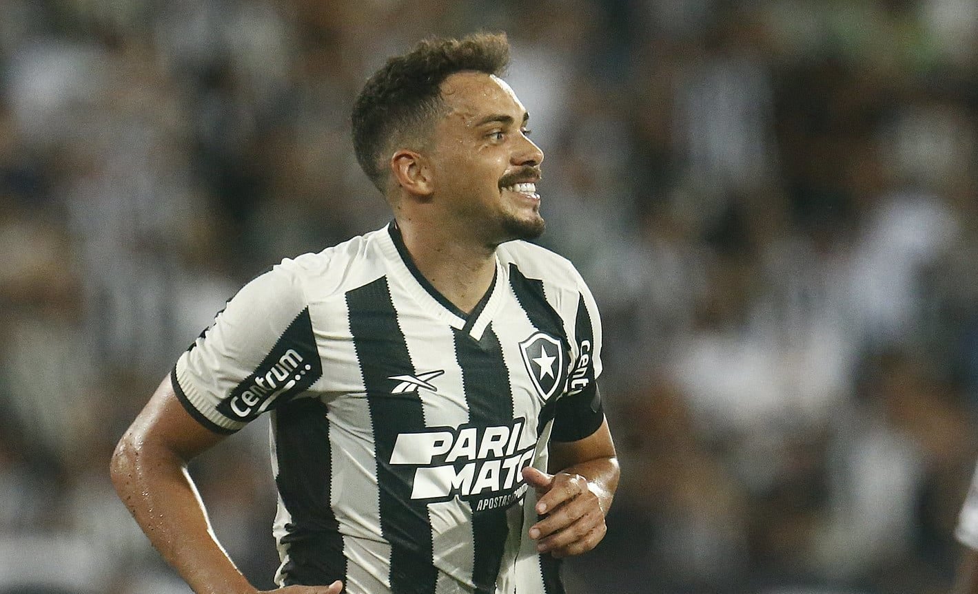 Botafogo demonstração pujança do elenco e, com time misto, bate o Êxito pela Despensa do Brasil