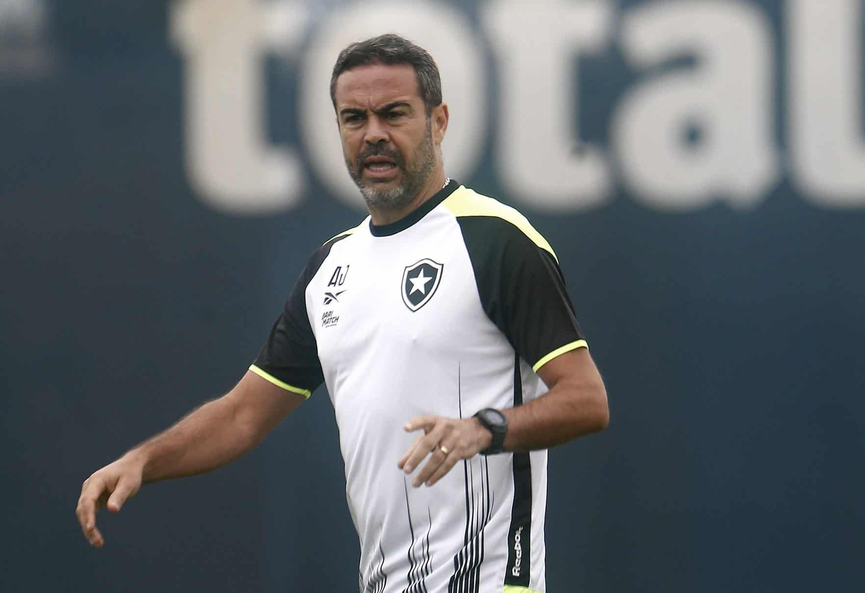 Botafogo precisa de completado insólito com Artur Jorge para haver onda antecipada nas oitavas