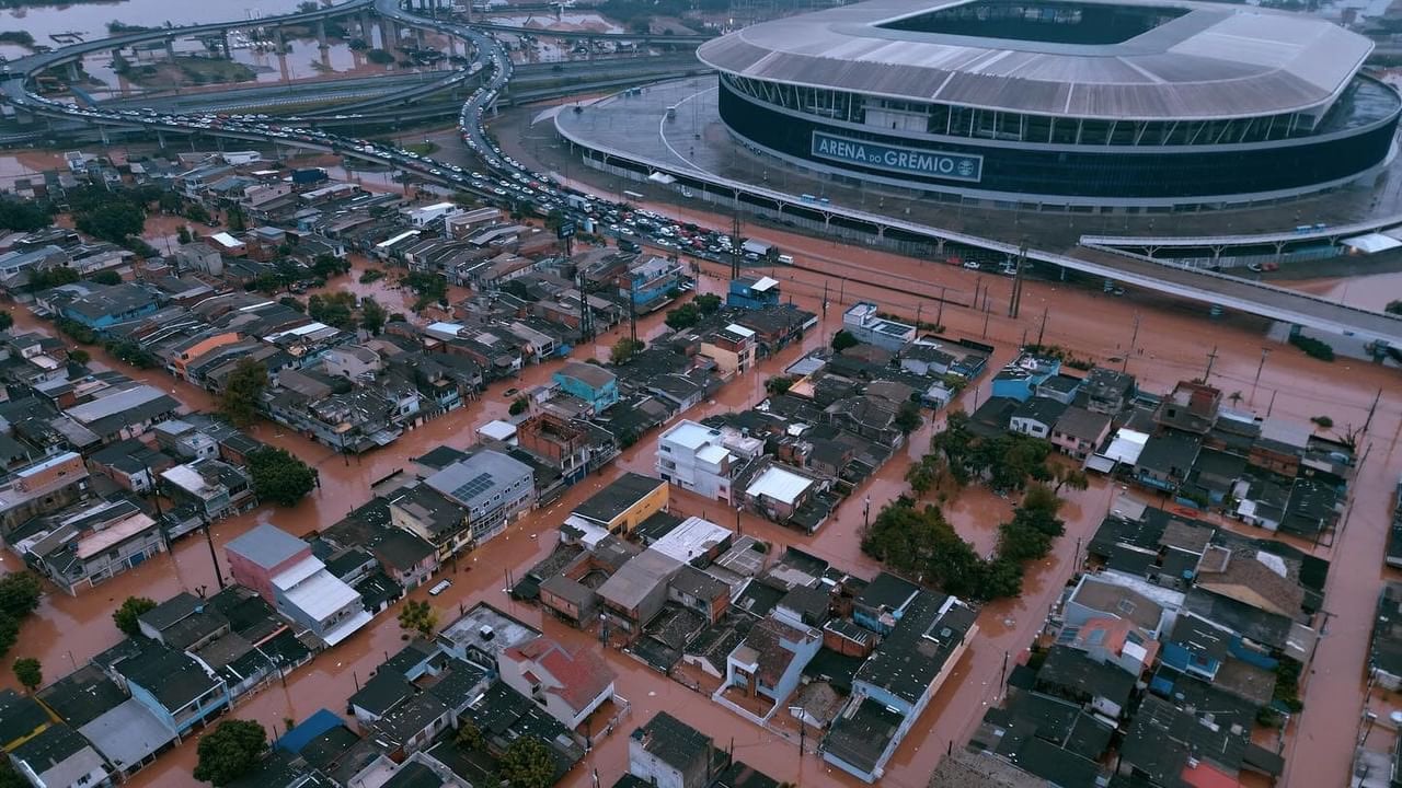 É viável cessar o Brasileirão por chuvas no RS? Clubes discutem nos bastidores