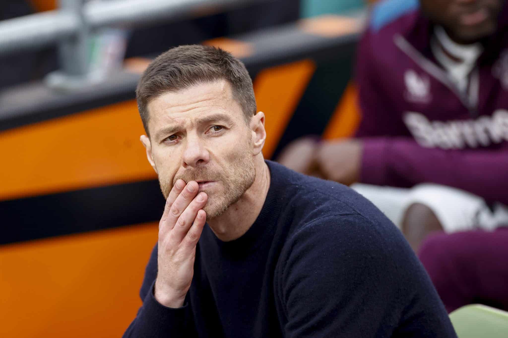 Porquê trunfos de Xabi Alonso custaram invencibilidade e epígrafe europeu ao Leverkusen