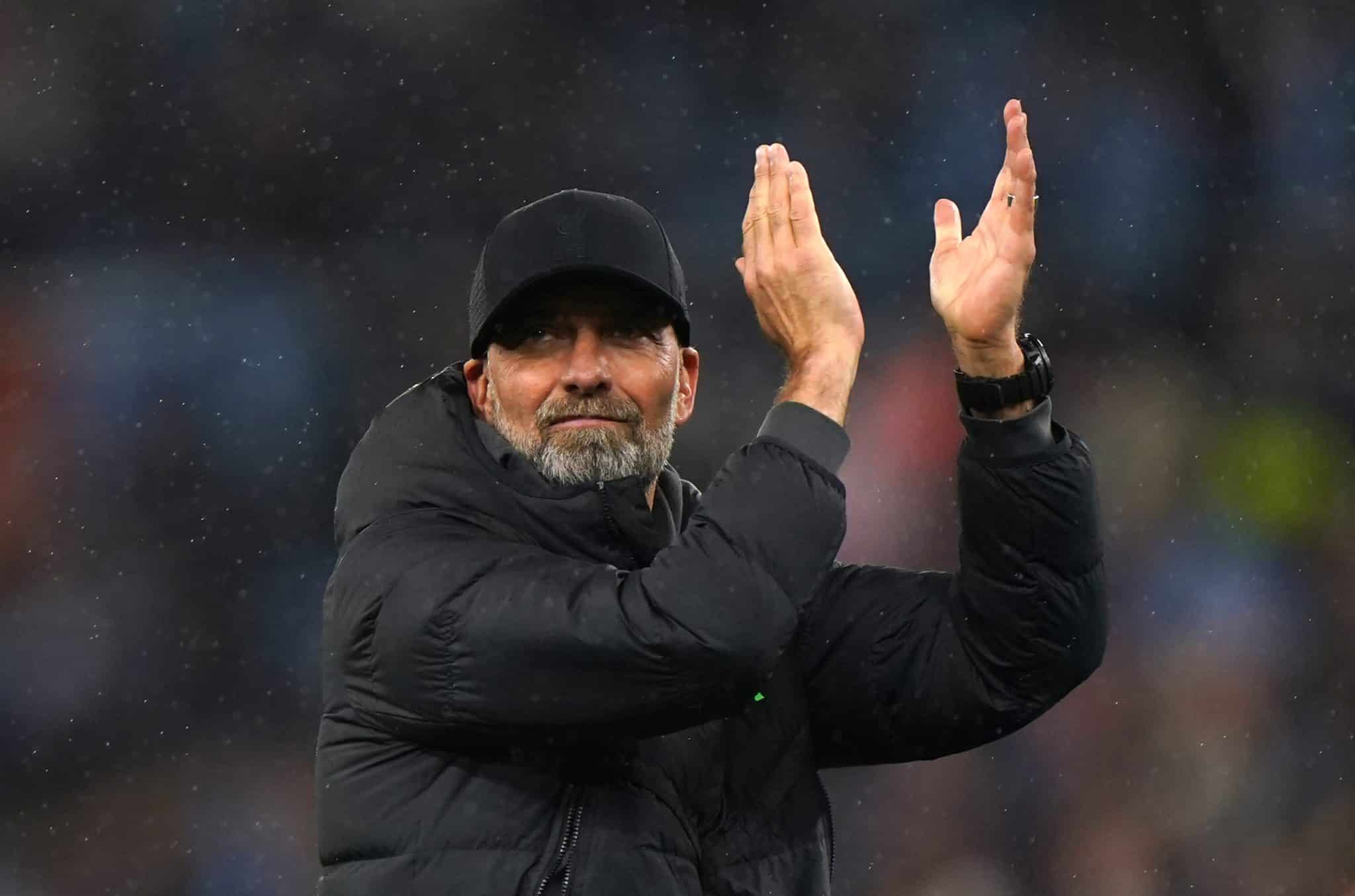 Klopp minimiza polêmicas do City e enche Guardiola de elogios