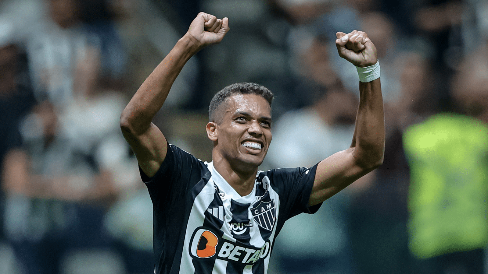 Pedrinho marco depois 900 dias e quer permanecer no Atlético-MG, todavia permanência é improvável