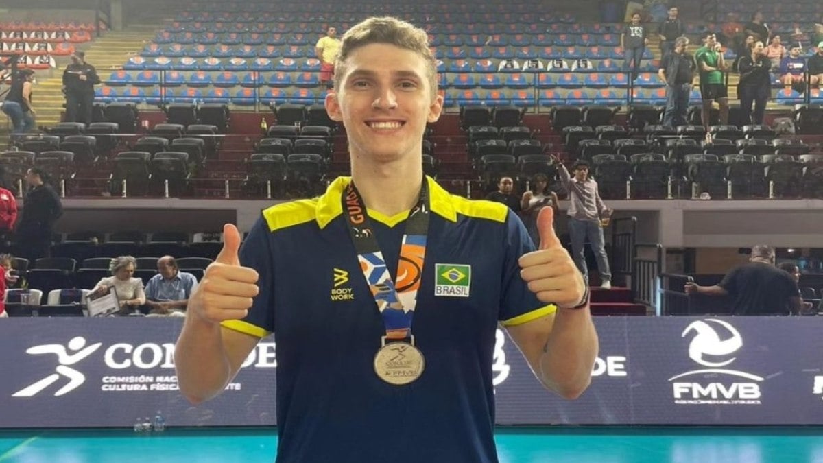 Adolescente levantador Mateus Bender celebra ensejo para novidade criação na Seleção de novos