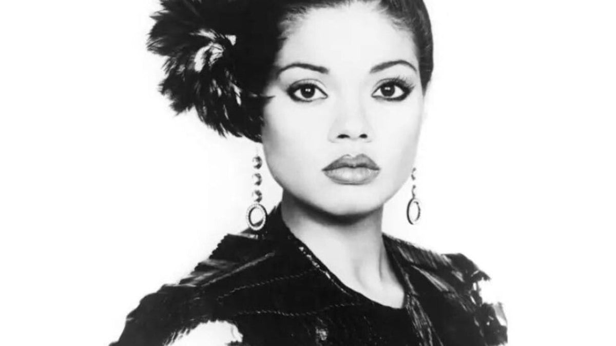 Saiba quem foi Angela Bofill, cantora que morreu aos 70 anos