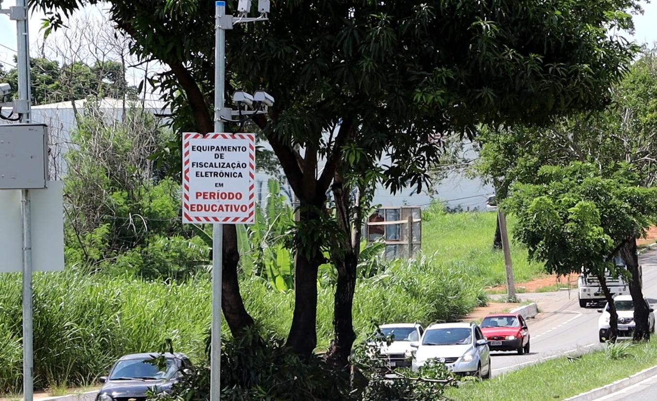 Plenário aprova decrescimento do horário de funcionamento de radares