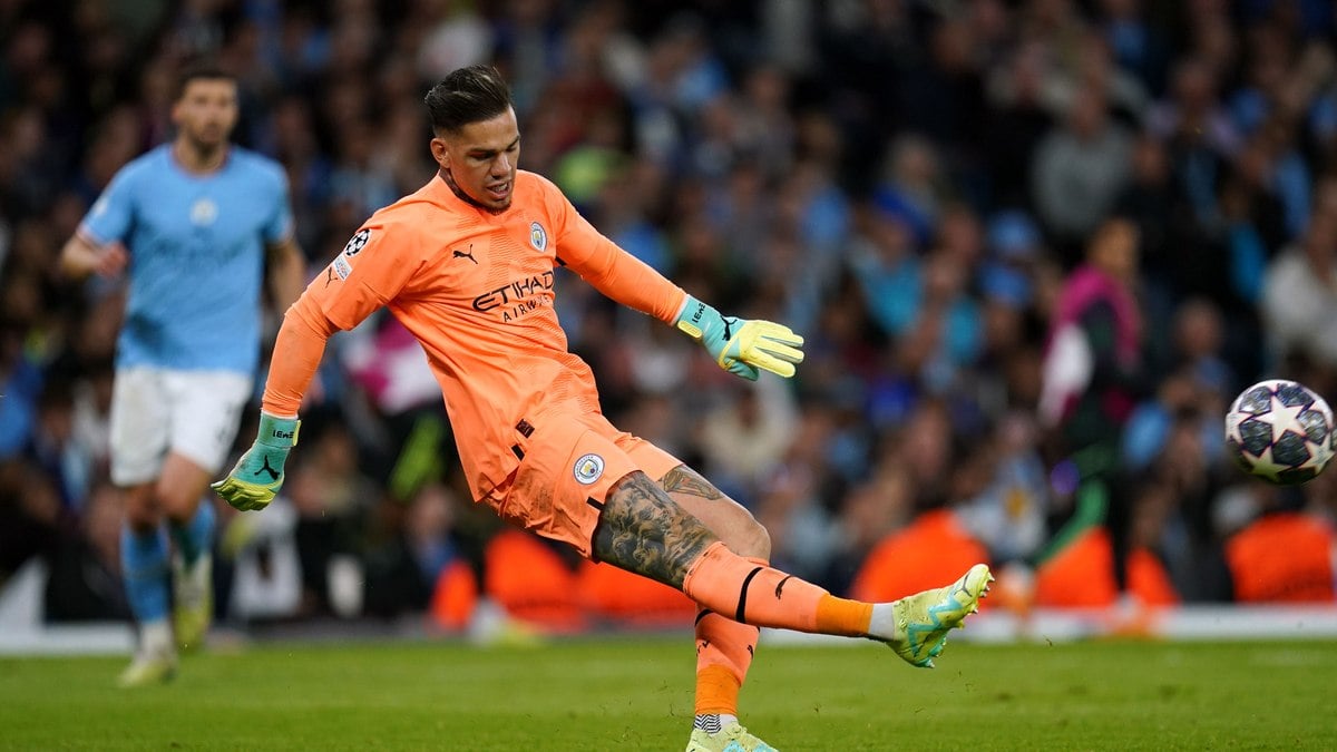 Guardiola quebra sossego a respeito de estado de Ederson no Manchester City