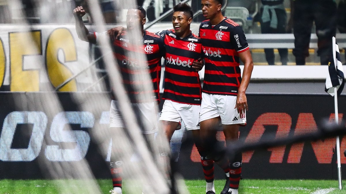 Goleada do Flamengo a cerca de o Galo diverte a web; veja memes da rodada