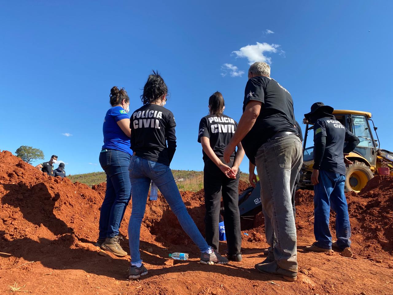 Ossatura de adolescente é encontrada em característica rústico