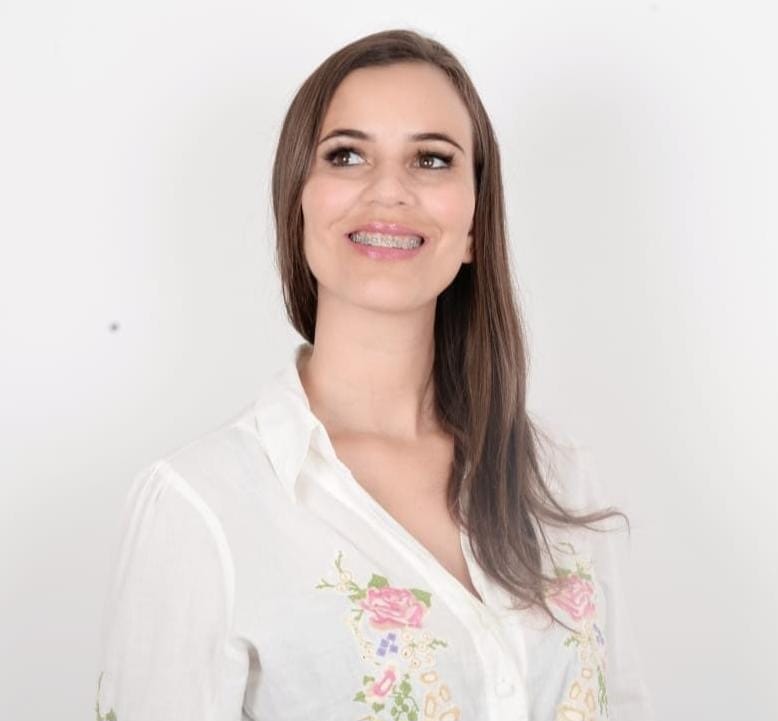 Michelly Valente lidera as pesquisas para prefeita de Mambaí