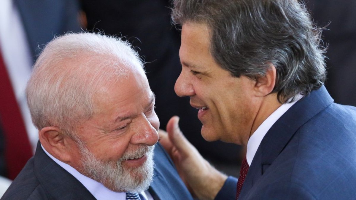 Lula tem agregação com Haddad para sustar subida do dólar