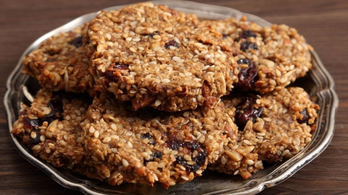 Prescrição de biscoito de aveia e banana para uno lanche equilibrado