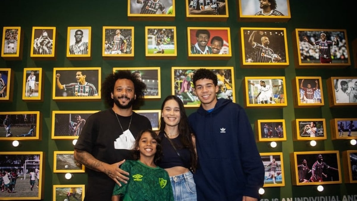 Marcelo visitante museu do Fluminense com a espécie: ‘Eriçado’