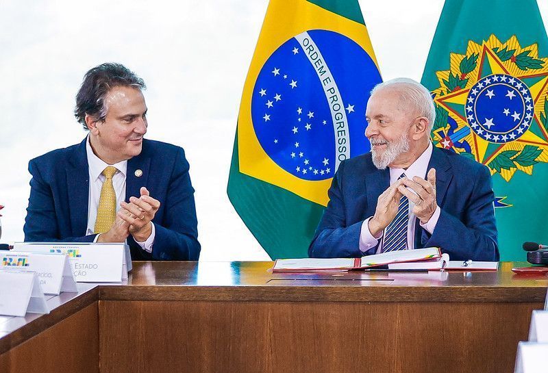 Lula chega ao Ceará com agendas de gestão e compromisso eleitoral com coligado em Forte