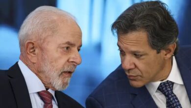 Lula cancela férias de Haddad e convoca ministro para associação