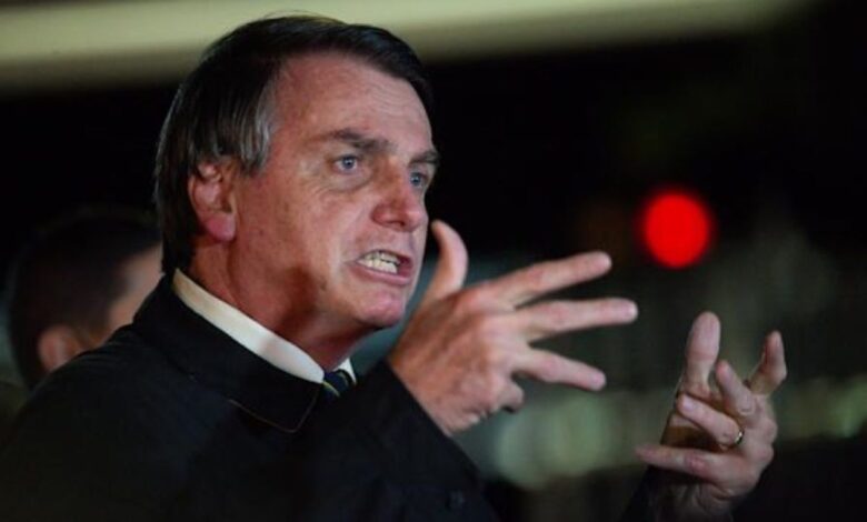 Com invitação em mãos, Bolsonaro pede ao STF liberação do passaporte para participar da cartel de Trump Com invitação em mãos, Bolsonaro pede ao STF liberação do passaporte para participar da cartel de Trump