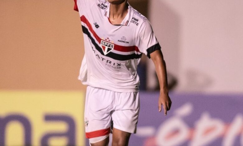 Ryan Francisco brilha, São Paulo bate o Cruzeiro e está na semifinal da Copinha Ryan Francisco brilha, São Paulo bate o Cruzeiro e está na semifinal da Copinha