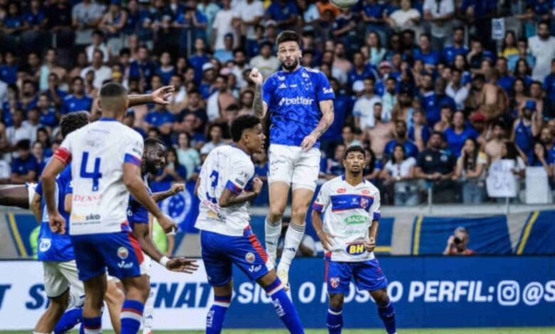 Com cantos de ‘Adeus, Diniz’, Cruzeiro empata com Betim velo Campeonato Mineiro