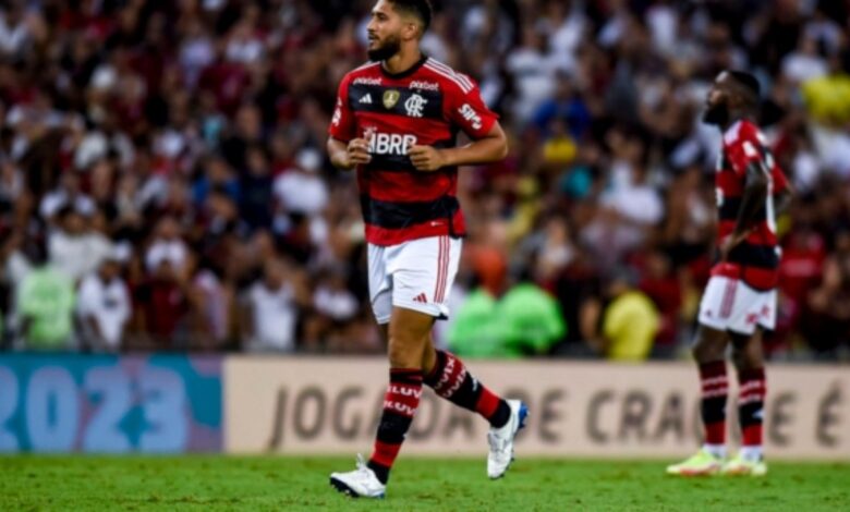 Flamengo libera cinco para negociarem com outros clubes