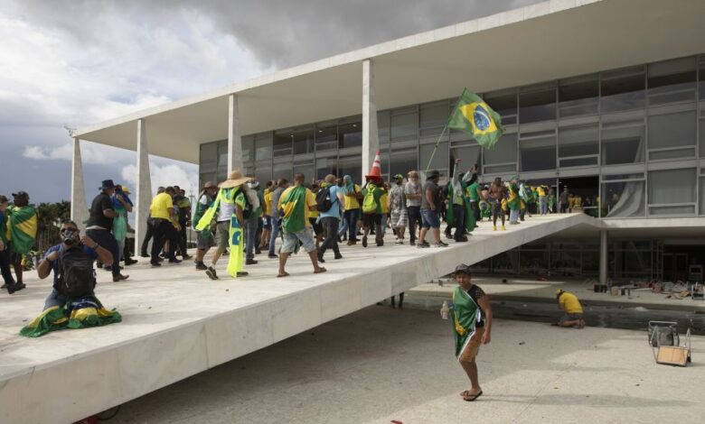 86% dos brasileiros desaprovam invasões do 8 de janeiro, diz Quaest 86% dos brasileiros desaprovam invasões do 8 de janeiro, diz Quaest
