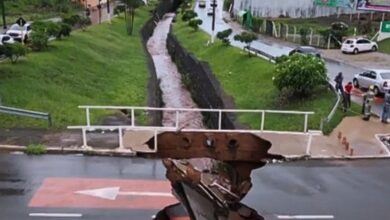 Chuva derruba fracção de ponte e arrasta caçamba em rua de Rio Virente