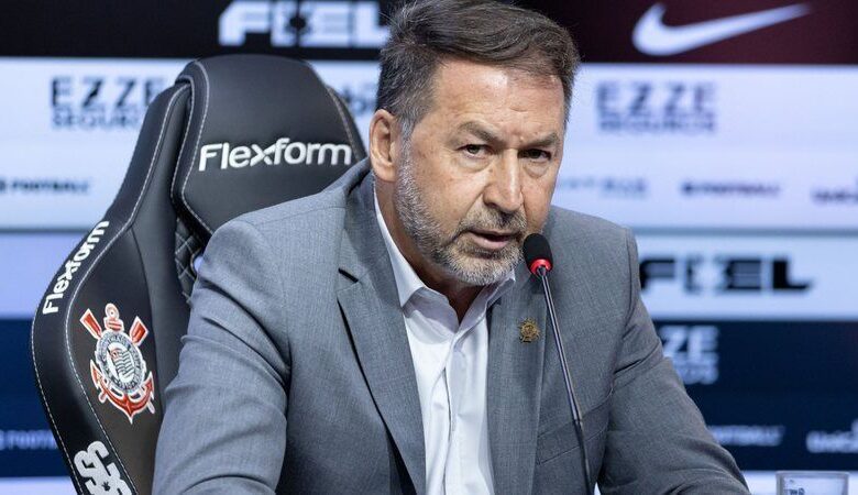 Sufrágio de impeachment no Corinthians tem barafunda e dedo na faceta; veja Sufrágio de impeachment no Corinthians tem barafunda e dedo na faceta; veja