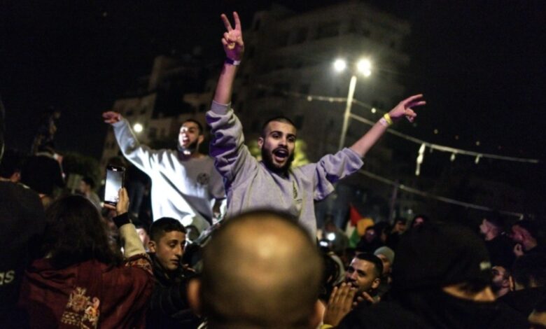 Segundo dia de armistício em Gaza em seguida primeira comuta de reféns israelenses por prisioneiros palestinos Segundo dia de armistício em Gaza em seguida primeira comuta de reféns israelenses por prisioneiros palestinos