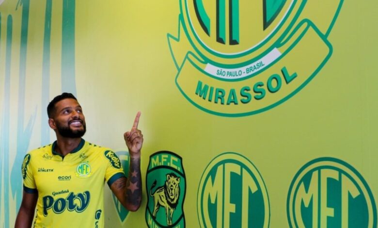 Mirassol anuncia a contratação do lateral-esquerdo Reinaldo