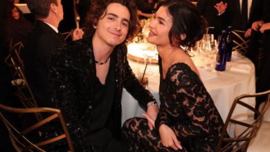 Bola de Ouro 2025: Timothée Chalamet vai a prêmio com Kylie e web reage