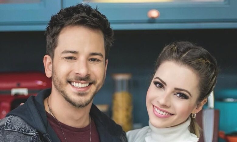 Júnior Lima celebra 42 anos de Sandy e prova toque de irmãos Júnior Lima celebra 42 anos de Sandy e prova toque de irmãos
