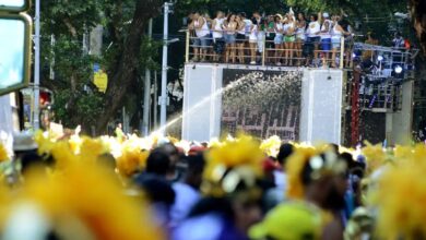 Carnaval de 2025 terá feriado esticado? Veja principais cidades