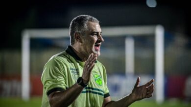‘Alegre pela postura do time’