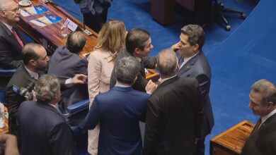 Hugo Motta e Davi Alcolumbre trocam cortesias no Senado