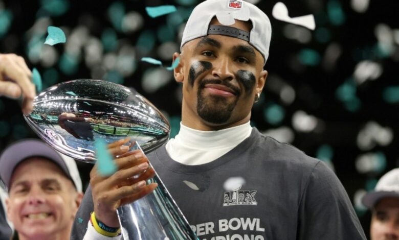 Jalen Hurts, do Philadelphia Eagles, completa sua revanche com MVP do Super Bowl Jalen Hurts, do Philadelphia Eagles, completa sua revanche com MVP do Super Bowl