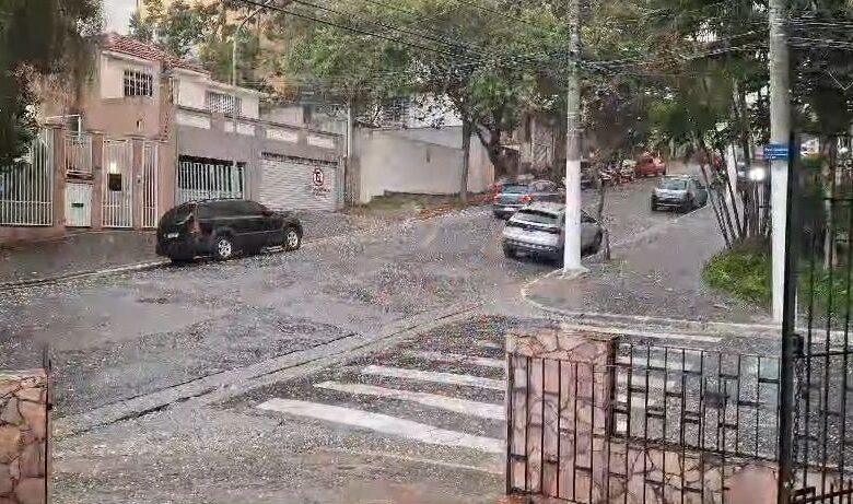 Alerta Bravio: zona Levante de SP tem duro água de saraiva