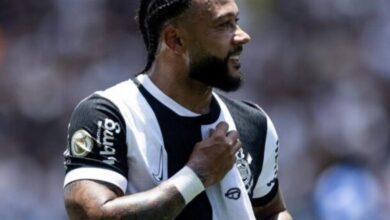 Corinthians cumpre combinação, e Memphis é o actual camisa 10