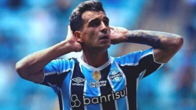 Com show de Cristaldo, Grêmio goleia o São Luiz velo Campeonato Gaúcho