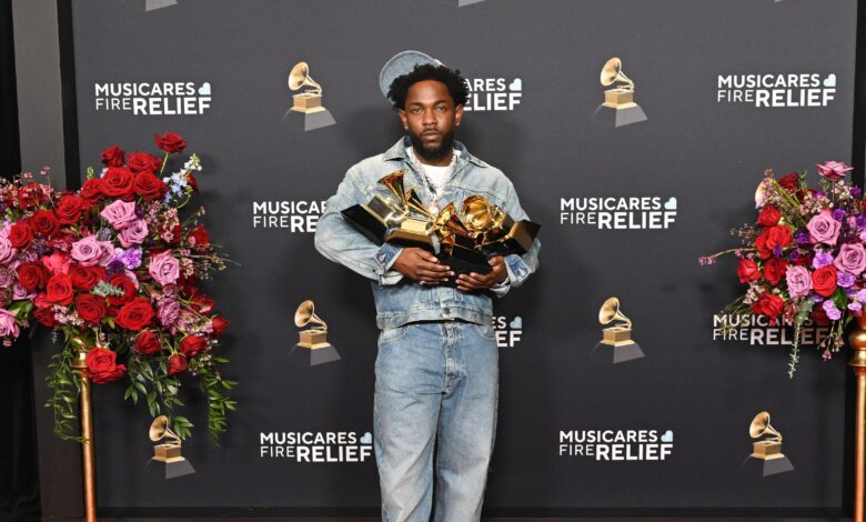 Grammy 2025: Kendrick Lamar leva cinco prêmios com uma isolado cantiga