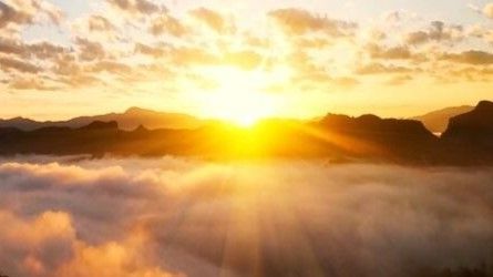 Vaga de ardor deve perseverar 10 dias com temperaturas até 7ºC supra da média Vaga de ardor deve perseverar 10 dias com temperaturas até 7ºC supra da média