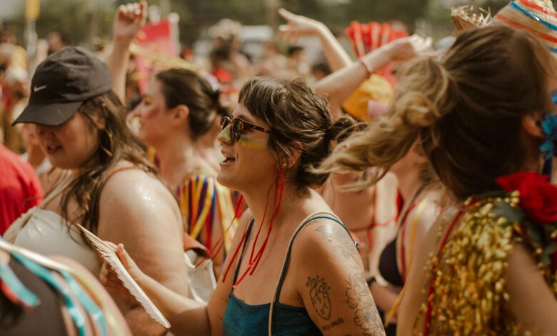 Quais devem ser as tendências do Carnaval 2025? Estilista responde Quais devem ser as tendências do Carnaval 2025? Estilista responde